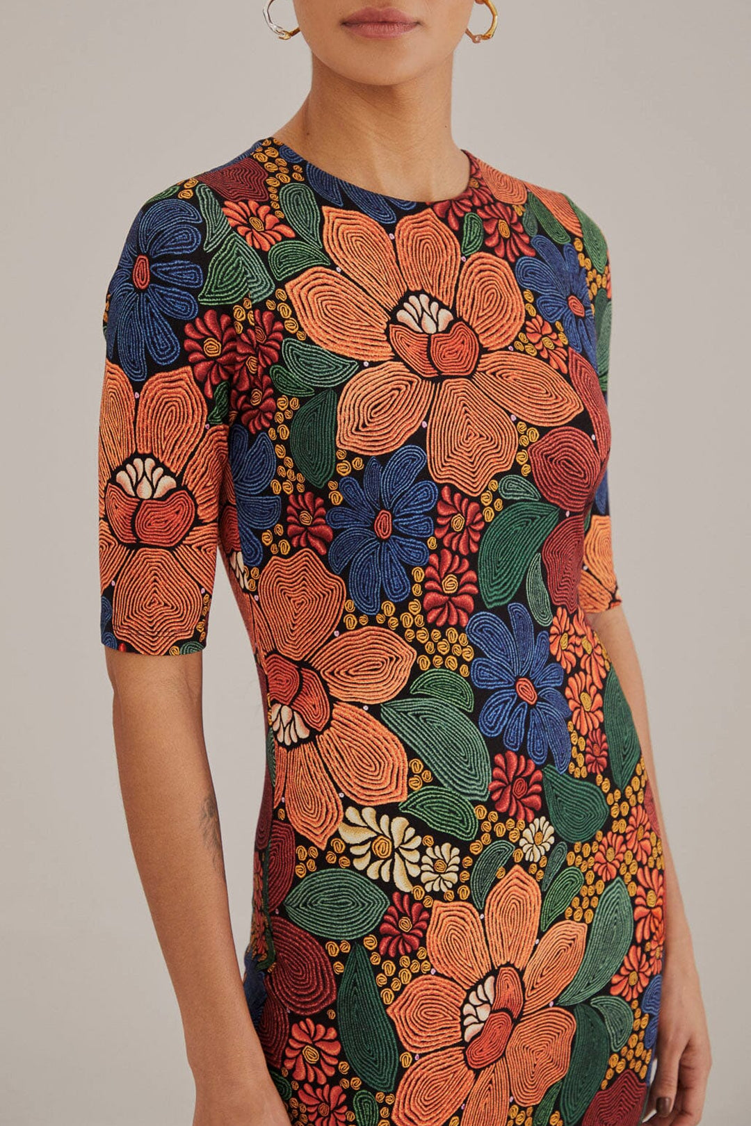 DJV_Stitched Flowers Black Robes midi - Stitched Flowers Black