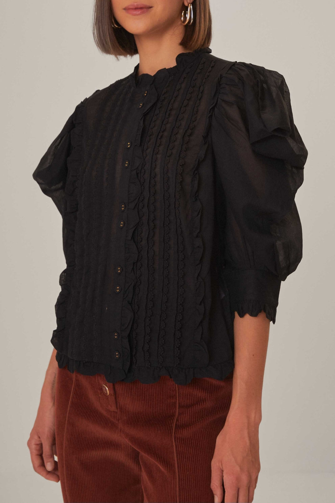 Blouse à manches courtes bouffantes - Noir