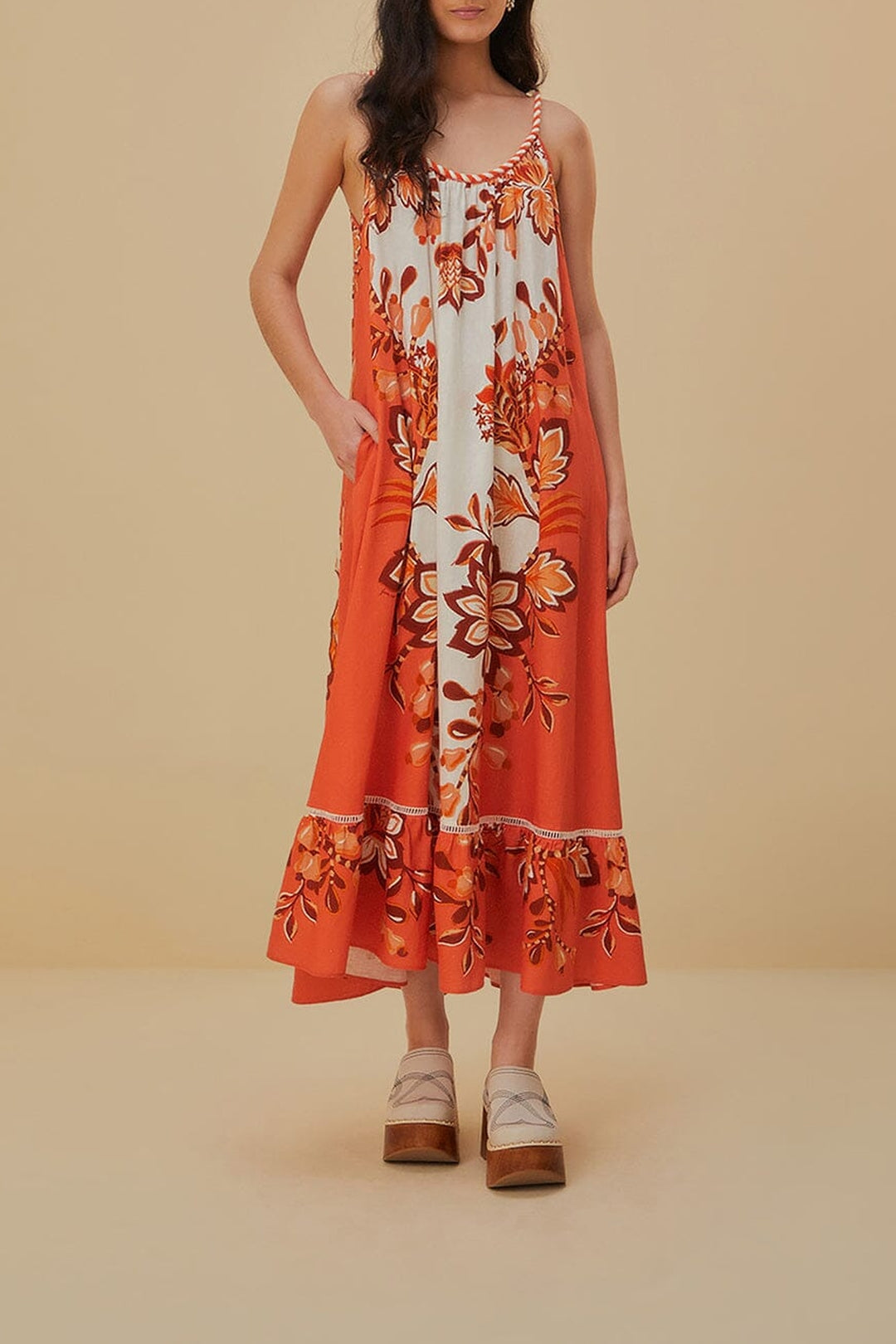 Robe longue Aura à col V en lin - Rouge