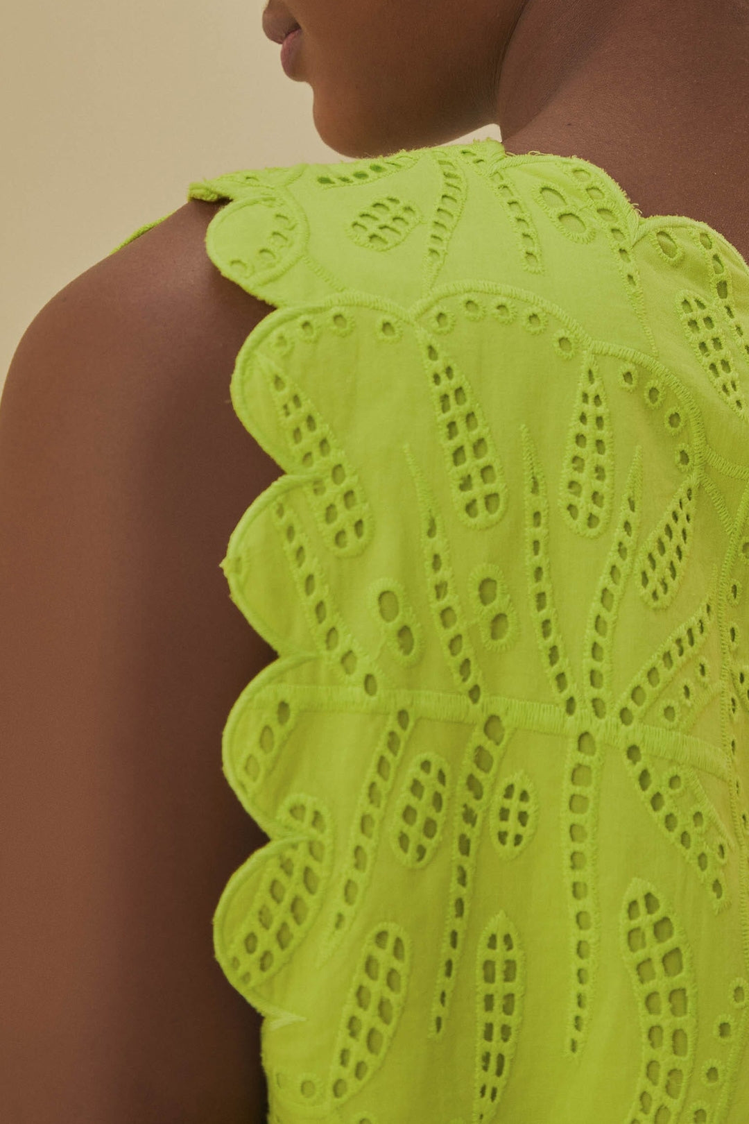 MEDIA OFF LINE_Top court Monstera Eyelet - Vert