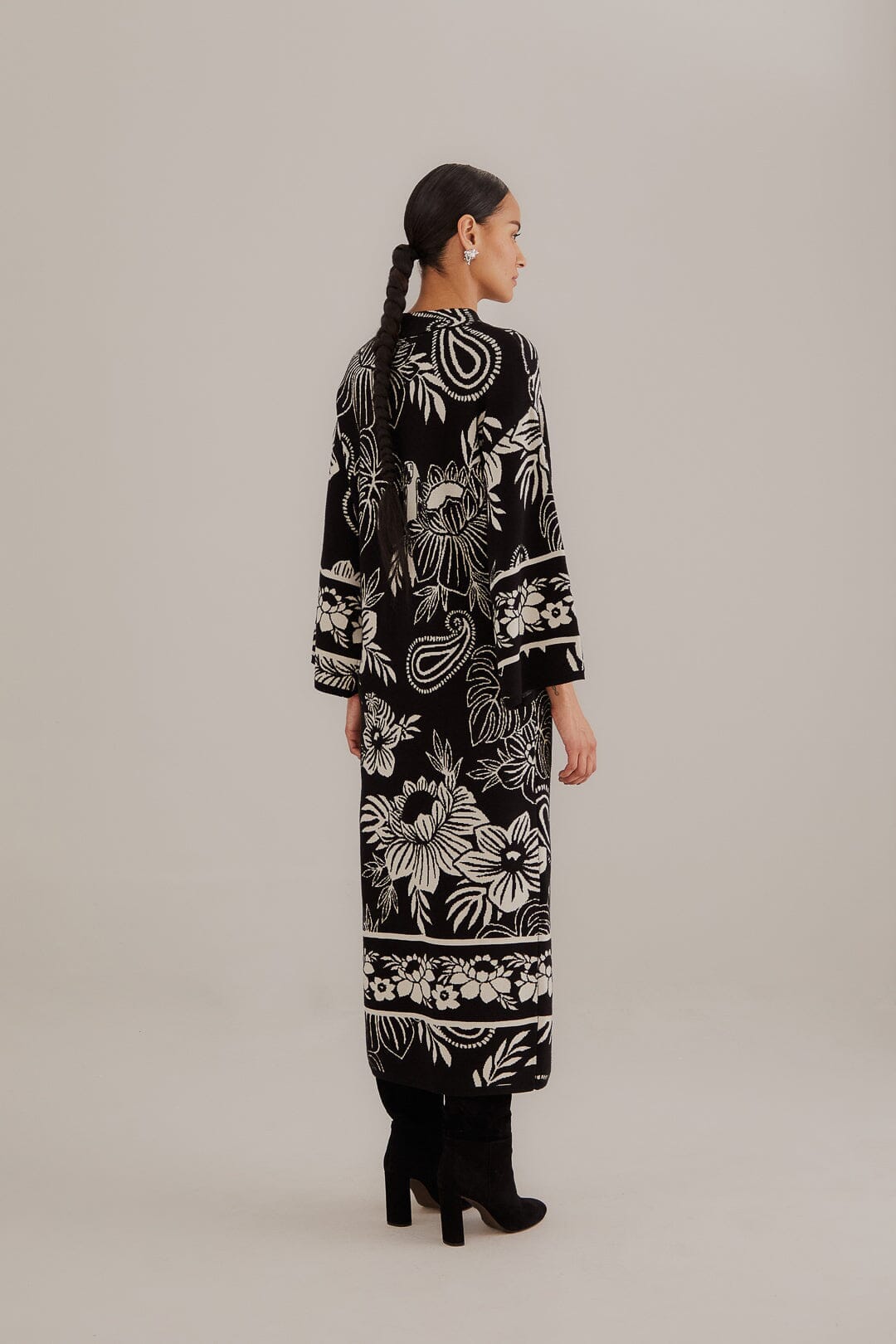 NEW_Pasley Bloom Black Robes courtes - Pasley Bloom Black