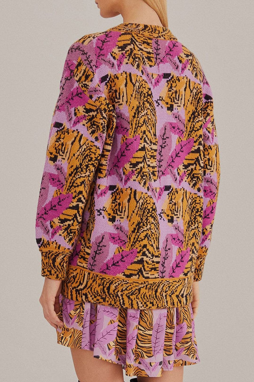 DJV_Tiger Leaves Lavander Cardigans & Pulls - Tiger Leaves Lavander