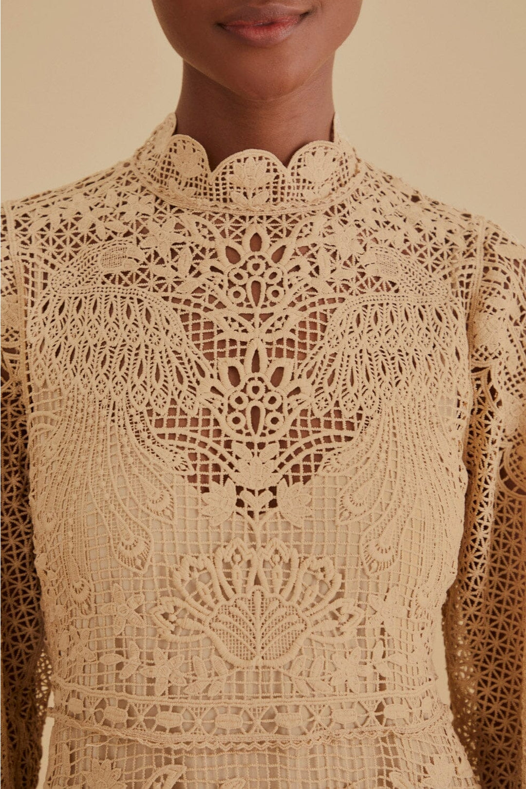 Robe longue Guipure à manches longues - Beige