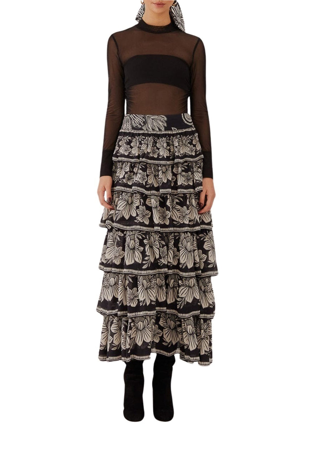 Long skirt with ruffles and pattern - Black