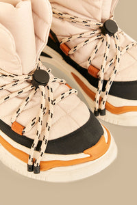 Padded ankle boots - White