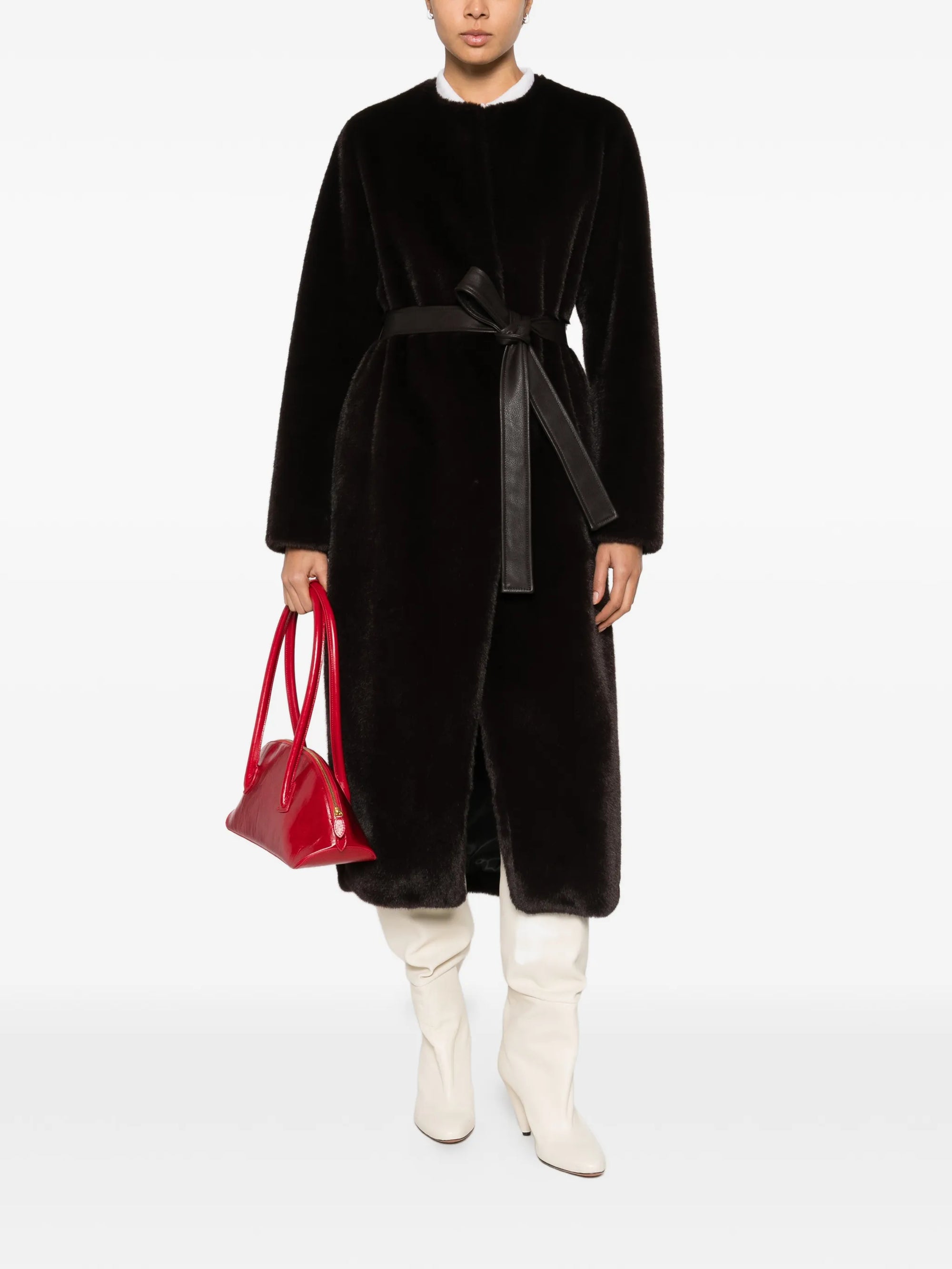 RECO : 290 // Manteau Fluffy - Noir