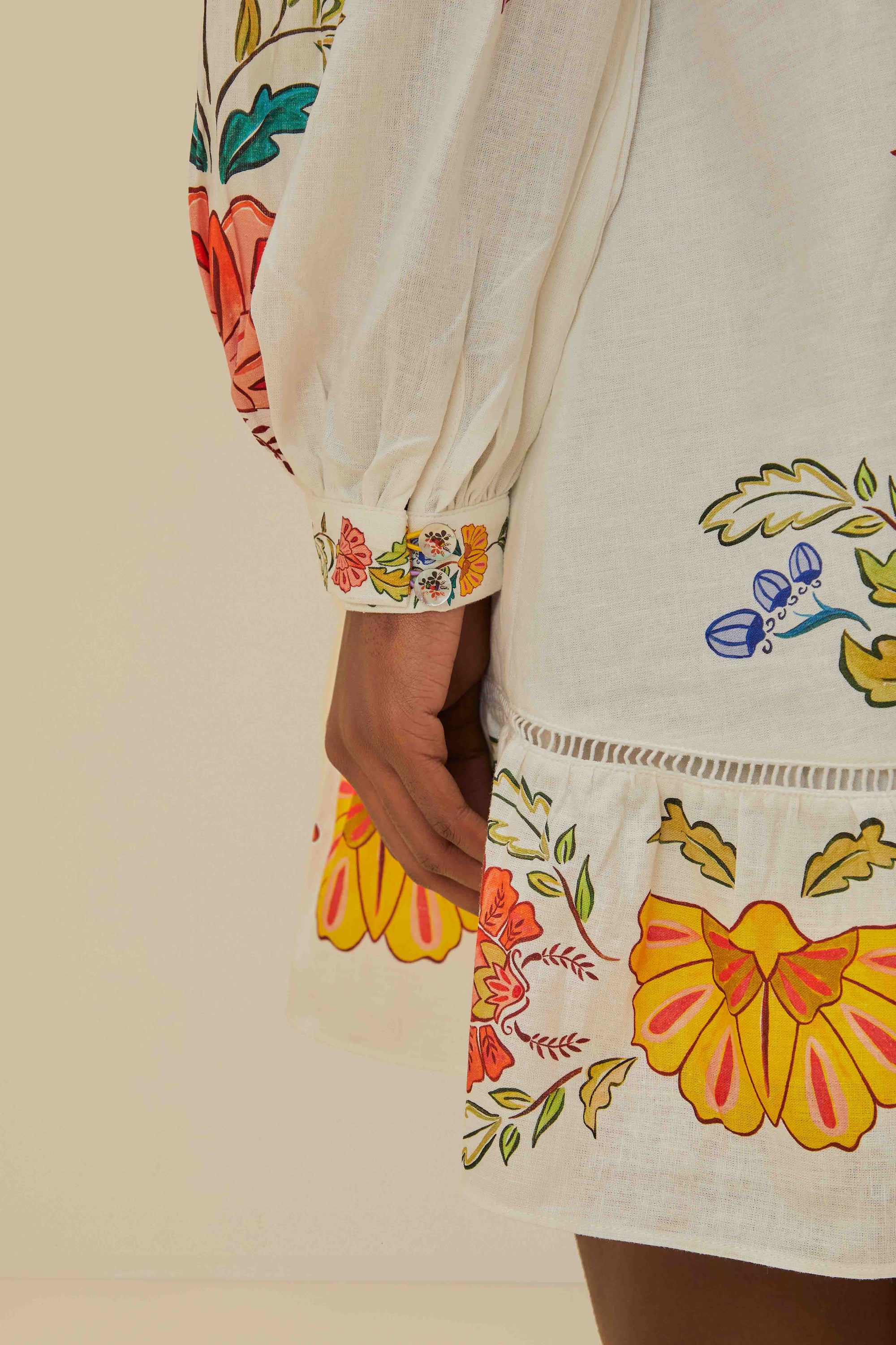 NEW_Floral Insects Off White Robes courtes - Floral Insects Off White