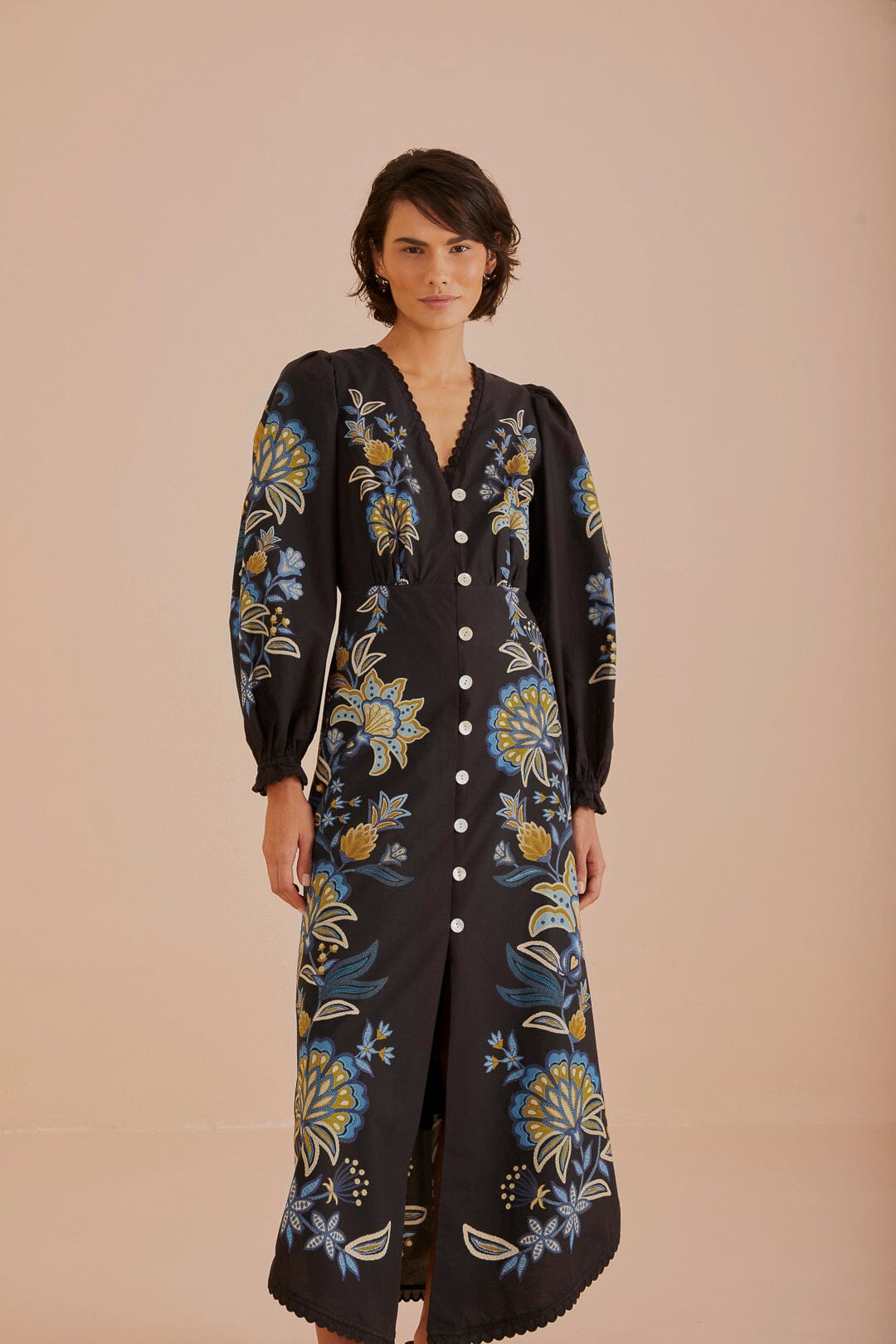 NEW_Stitched Garden Black Robes midi - Stitched Garden Black
