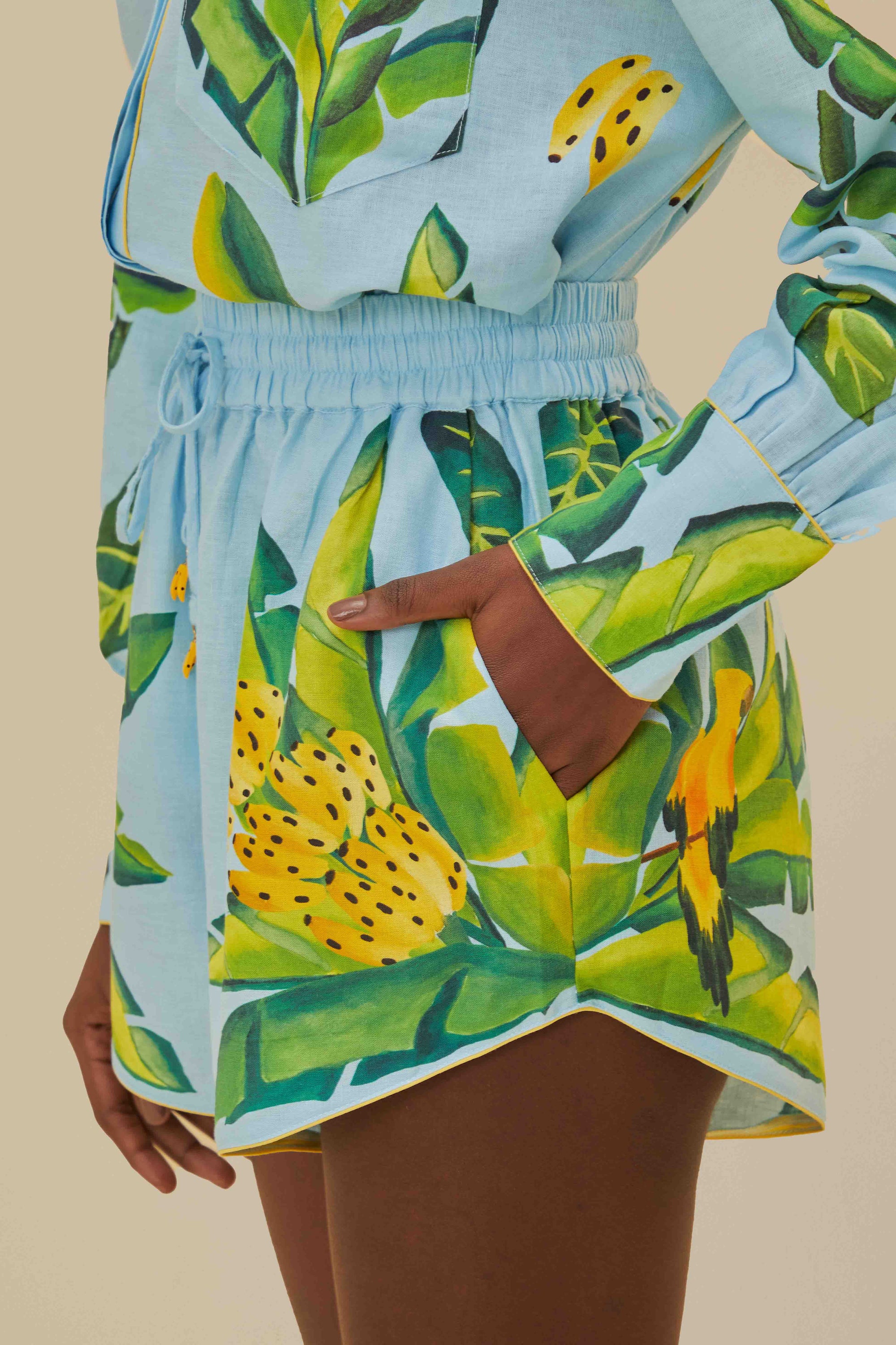 DJV_Summer Foliage Scarf Blue Jupes & Shorts - Summer Foliage Scarf Blue
