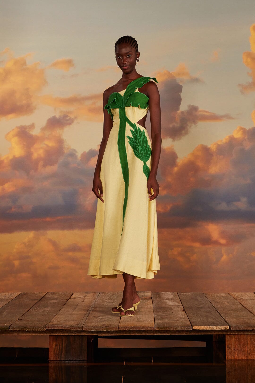 NEW_Yellow Robes midi - Yellow
