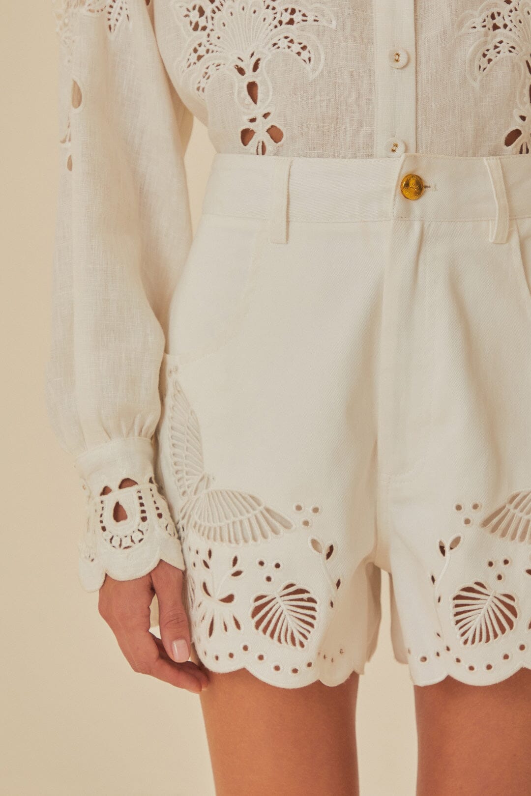 NEW_White Jupes & Shorts - White