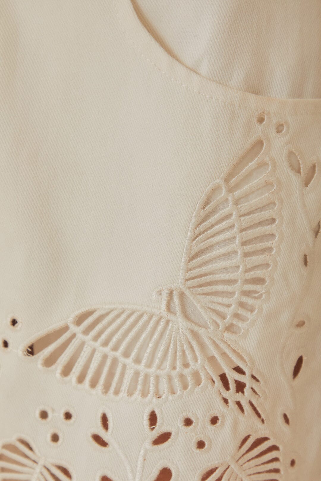 NEW_White Jupes & Shorts - White
