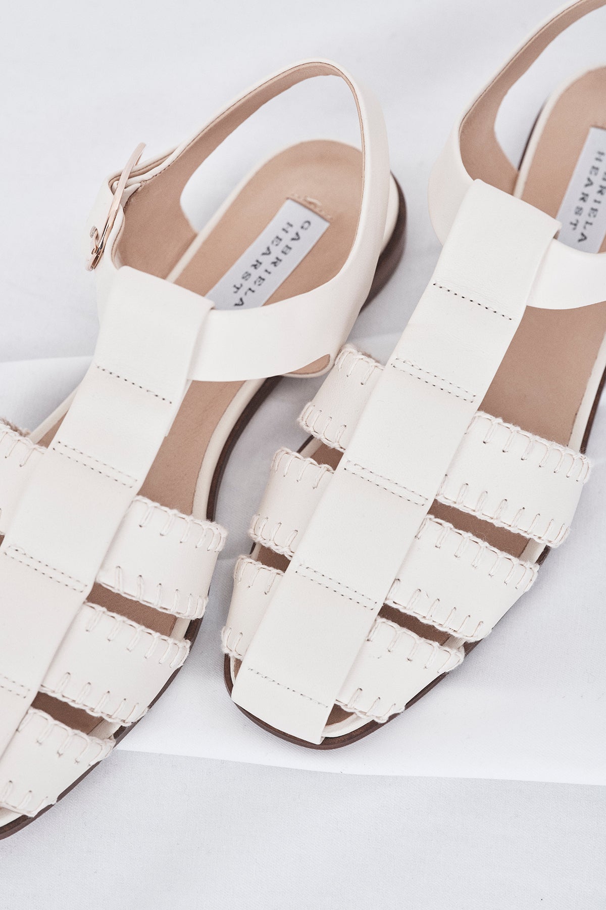 Lynn Sandal en crème lamb cuir