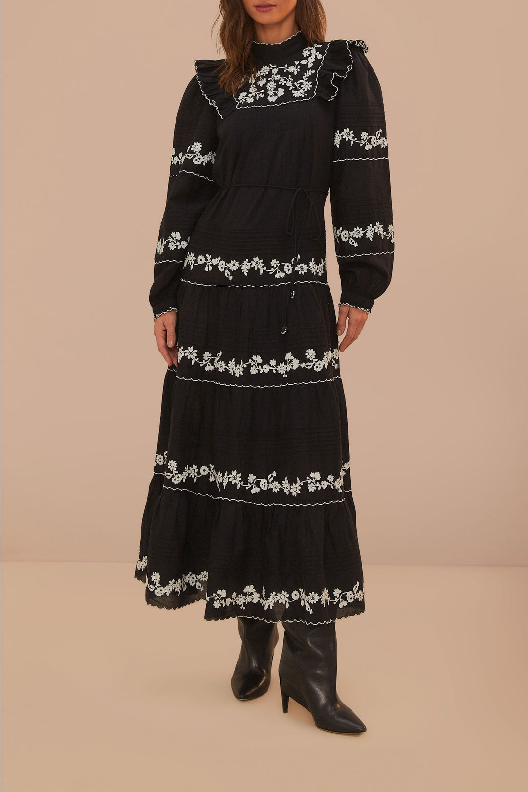 Robe longue brodée à manches longues en coton - Noir
