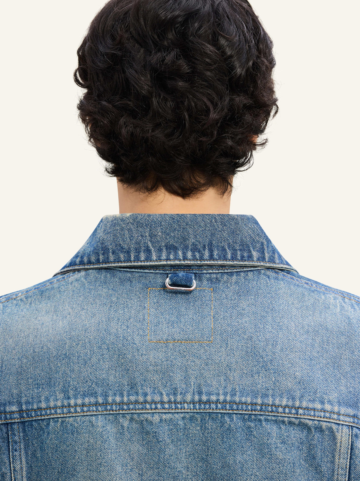 PRIX MARQUE : 150 / VESTE TRUCKER EN DENIM
