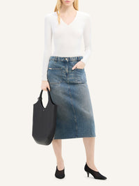 PRIX MARQUE : 90 / JUPE 2 POCHES EN DENIM
