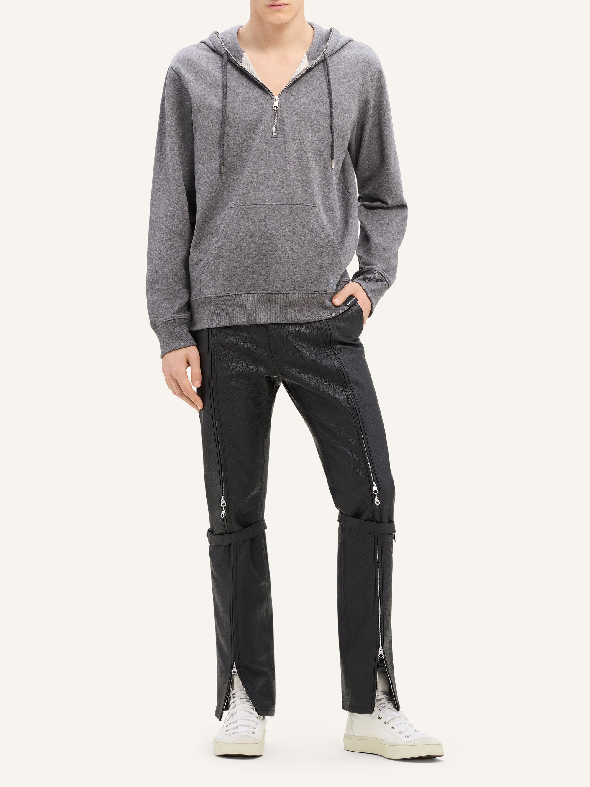 PREMIUM 9pcs NEW / SWEAT À CAPUCHE ZIPPÉ
