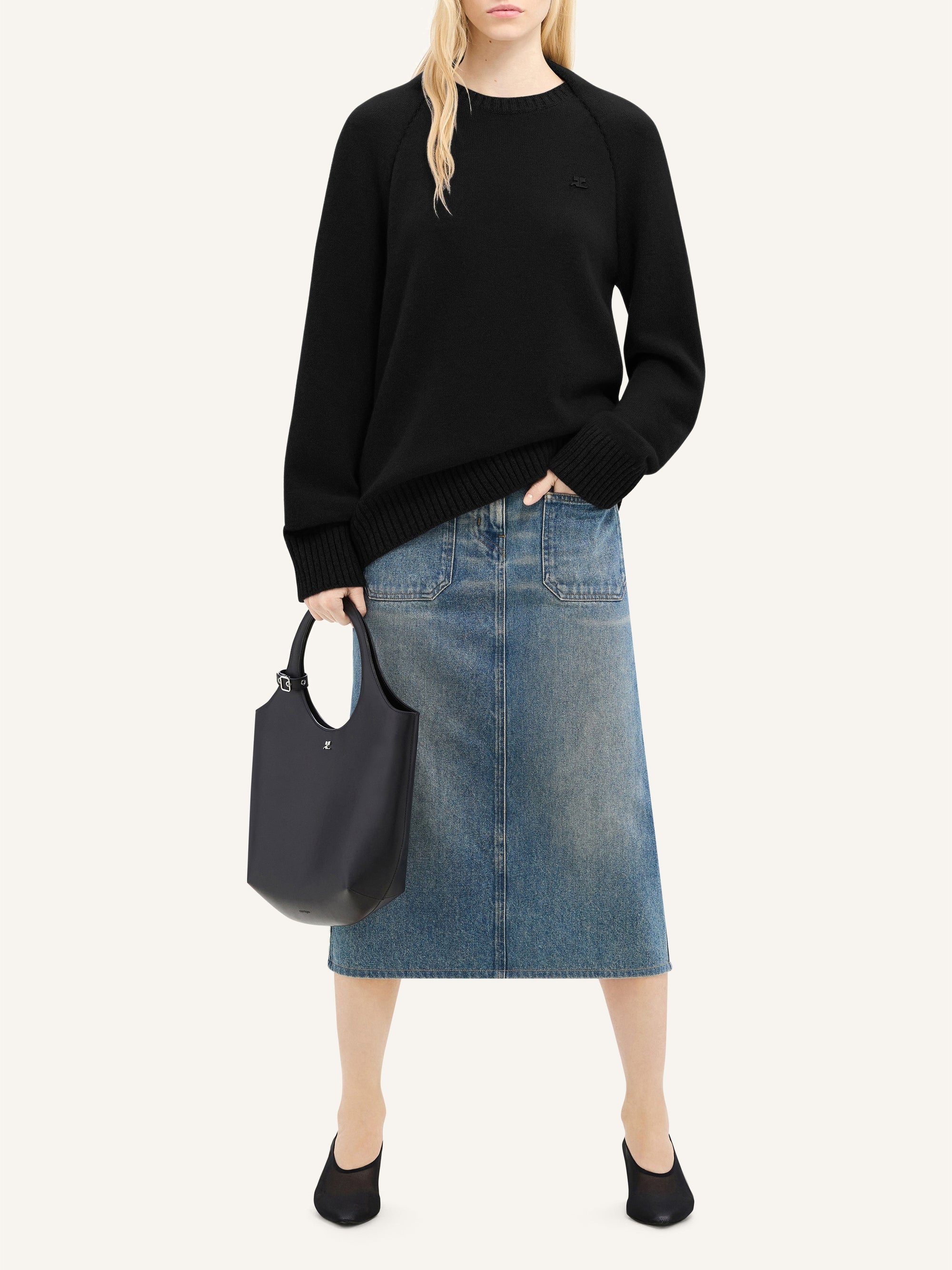 PREMIUM 27pcs NEW / PULL EN LAINE AVEC DRAPÉ ÉPAULES - Black