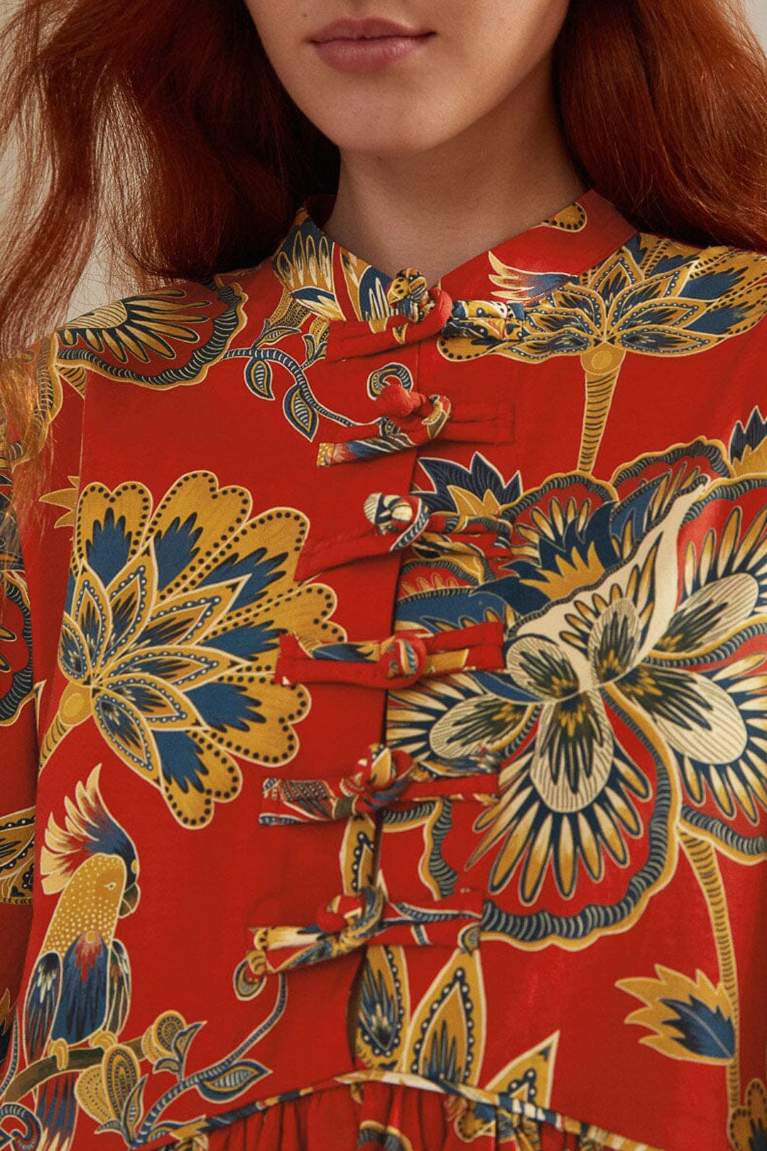 Short floral dress with long cotton sleeves - Red