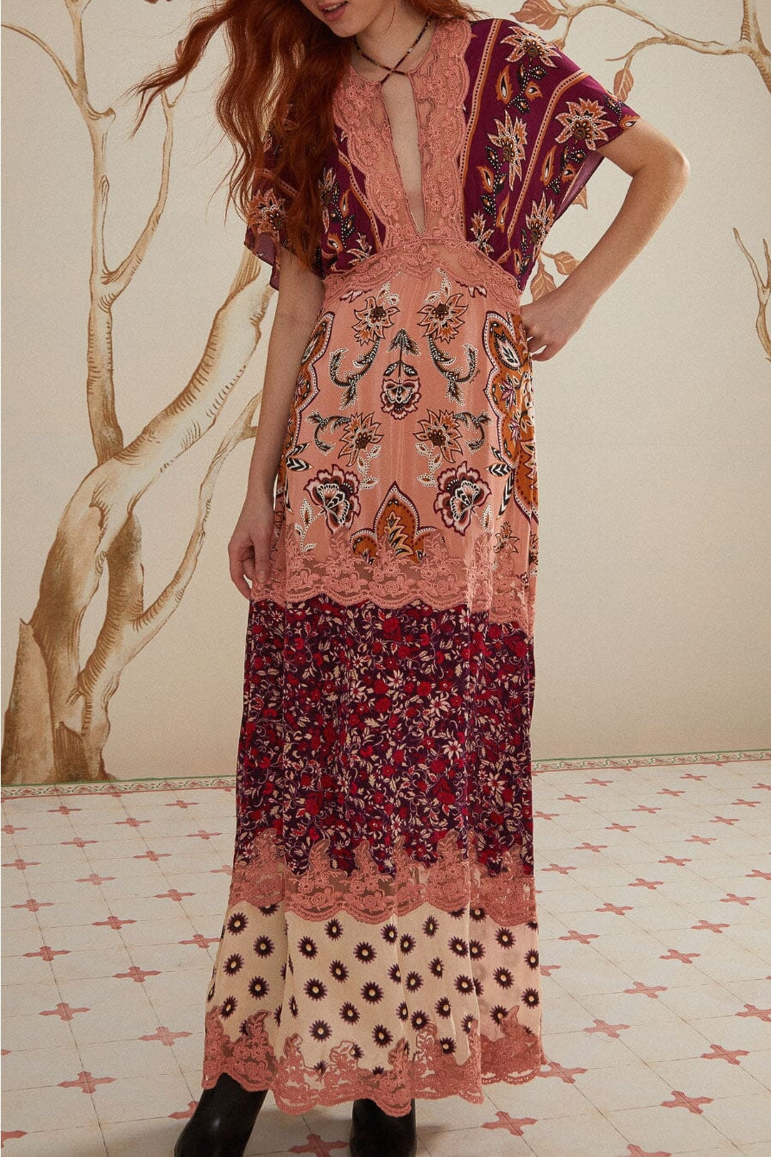 DJV_Glam Tapestry Burgundy Robes longues - Glam Tapestry Burgundy