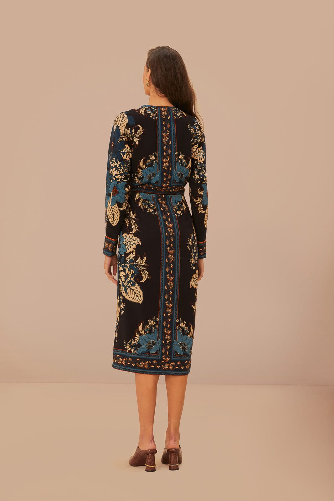 DJV_Blossom Black Robes midi - Blossom Black