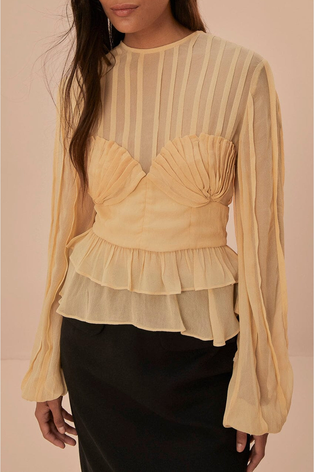 Blouse à plis sur la poitrine - Beige