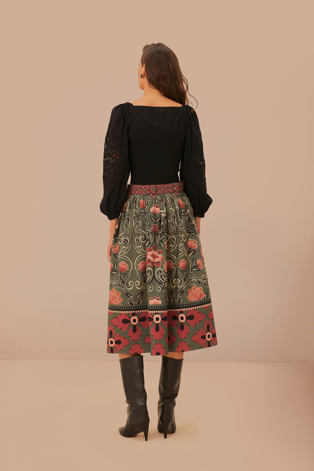 DJV_Arabesque Floral Green Jupes & Shorts - Arabesque Floral Green