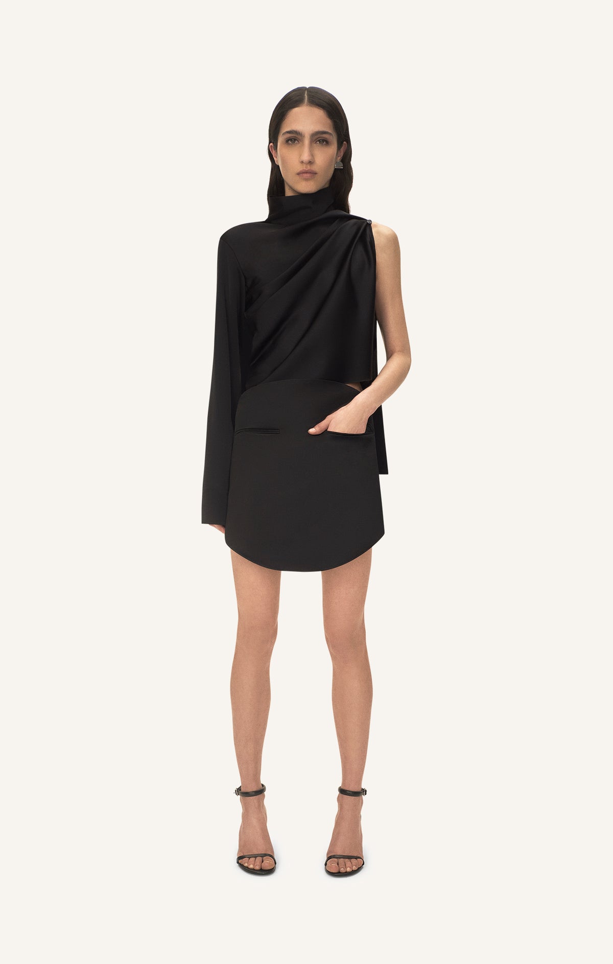 PRIX MARQUE : 180 / TOP ASYMÉTRIQUE EN SATIN