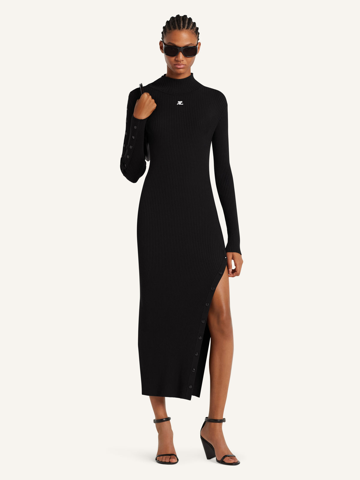 PRIX MARQUE : 250 / ROBE REEDITION EN MAILLE