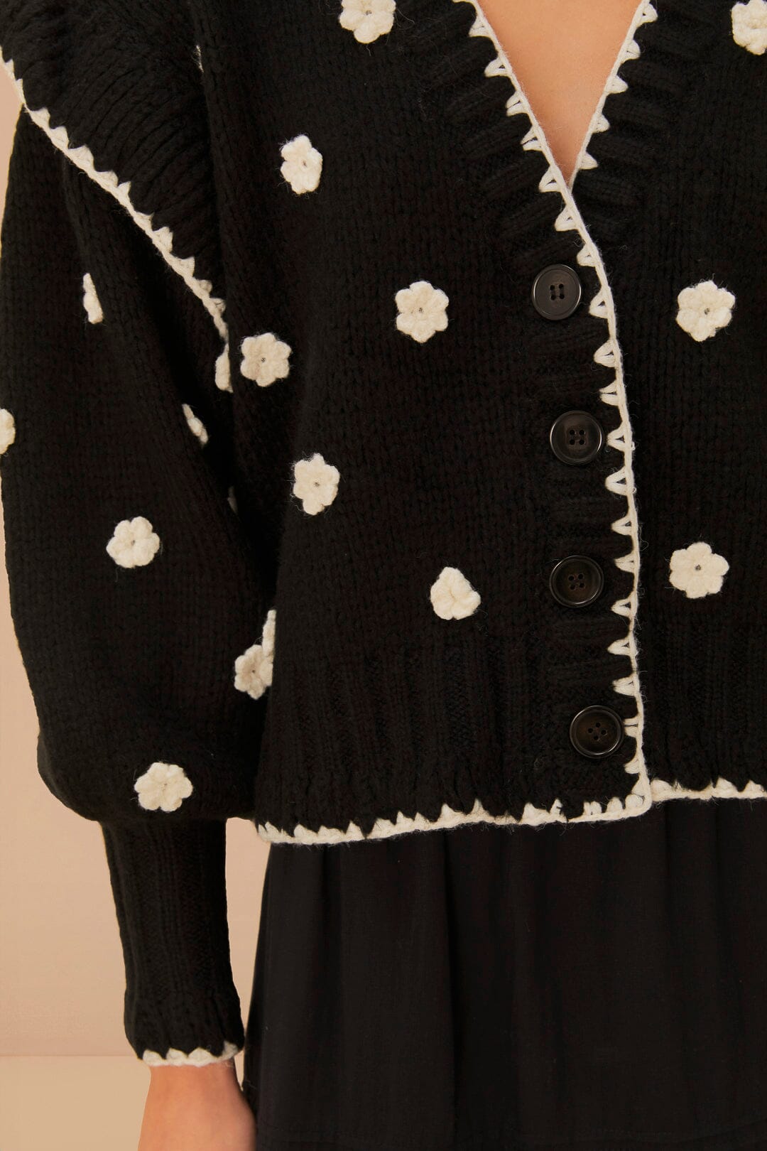 DJV_Black And White Cardigans & Pulls - Black And White