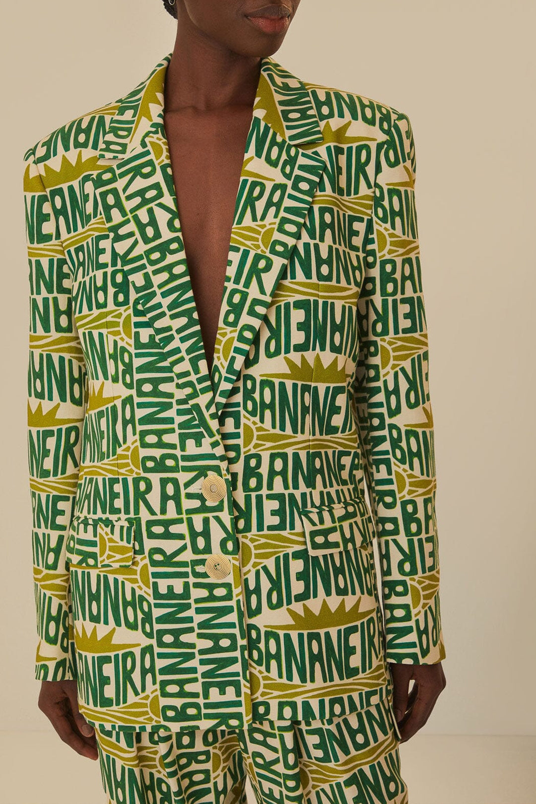 DJV_Banana Typography Off-White Vestes & Manteaux - Banana Typography Off-White