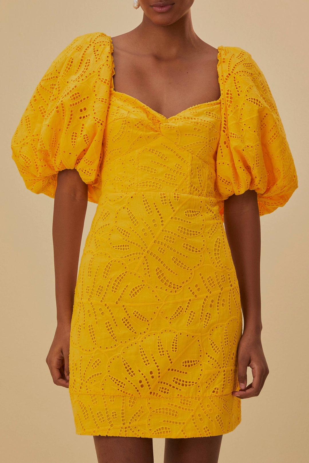 Robe courte Monstera à manches courtes en coton - Jaune