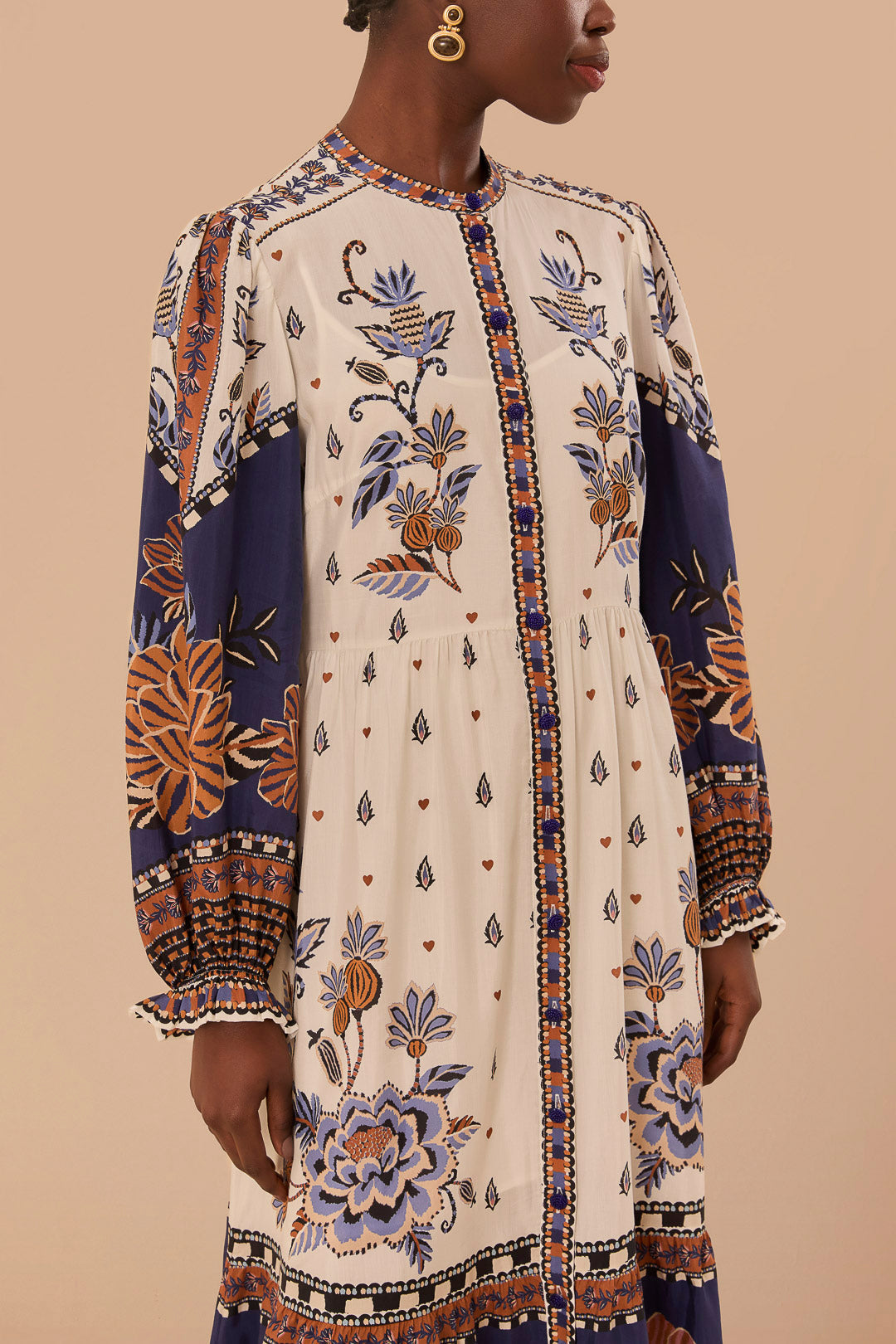 DJV_Ainika Maxi Floral Off-White Robes midi - Ainika Maxi Floral Off-White