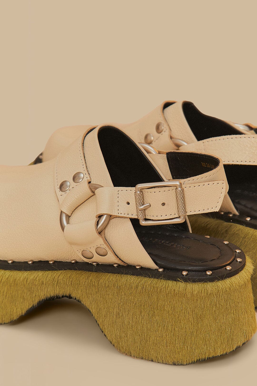 Sabots à bride arrière en cuir - Beige