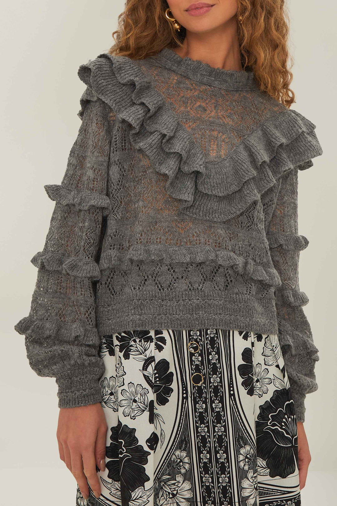 Pull volanté en maille - Gris