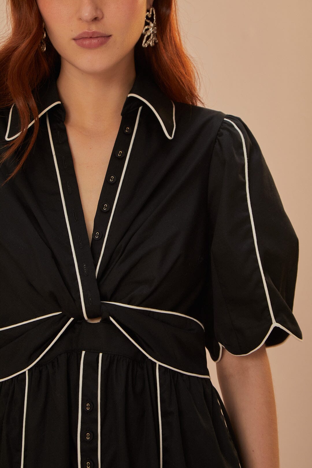 Robe midi à manches courtes - Noir