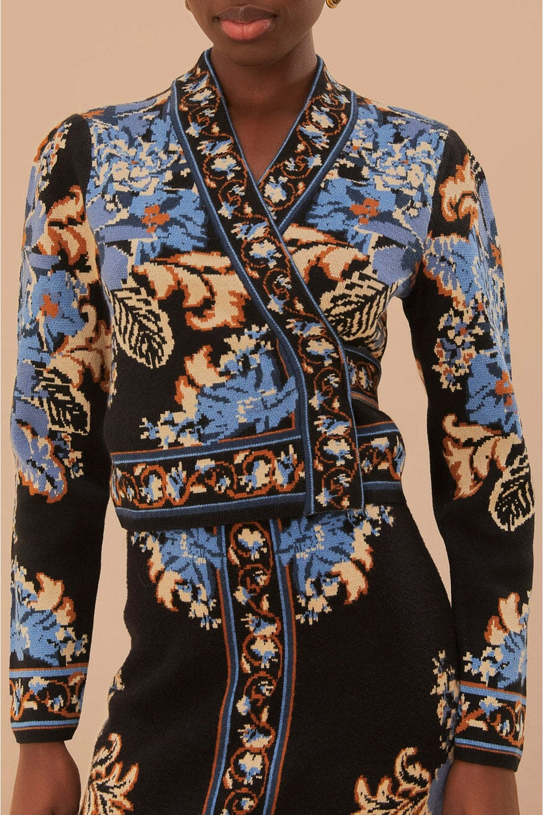 MEDIA OFF LINE_Blouse cache-cœur en maille fleurie - Noir
