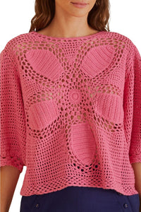 Pull à fleurs en crochet - Rose