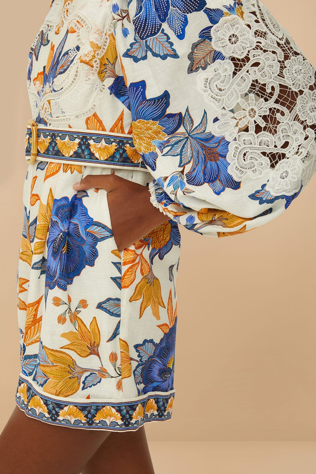 DJV_Flowers Off White Robes courtes - Flowers Off White