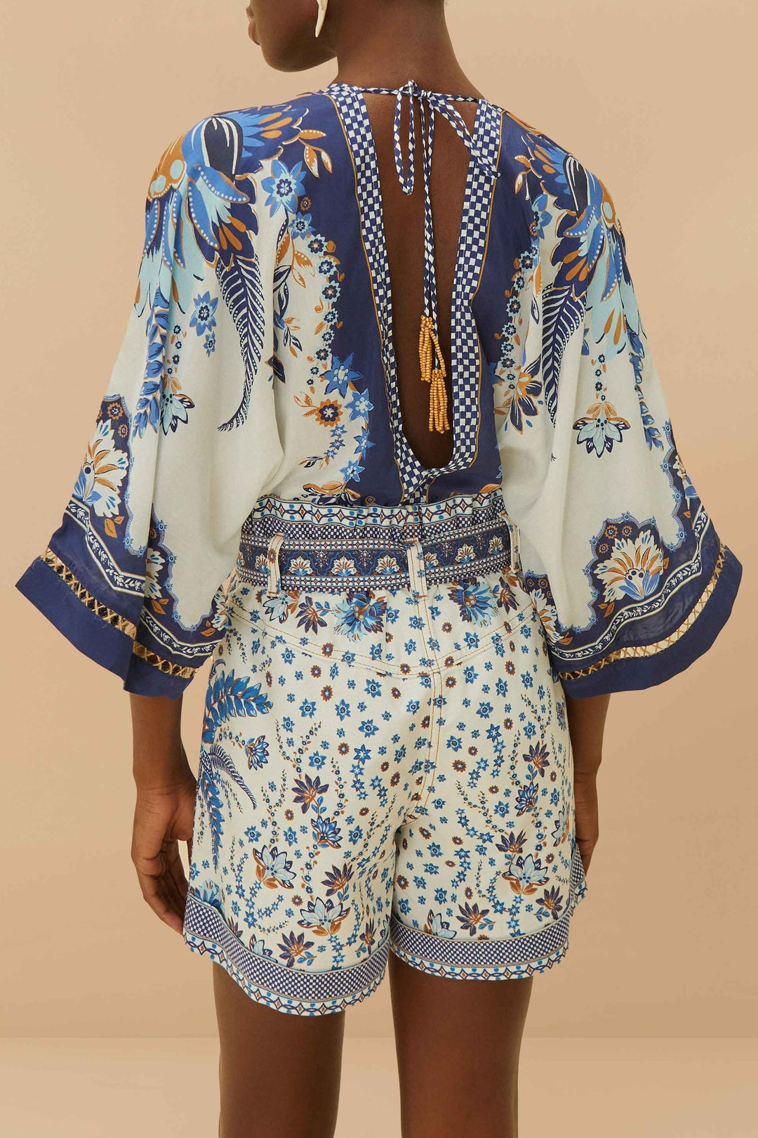 DJV_Encanto Tropical Jupes & Shorts - Encanto Tropical