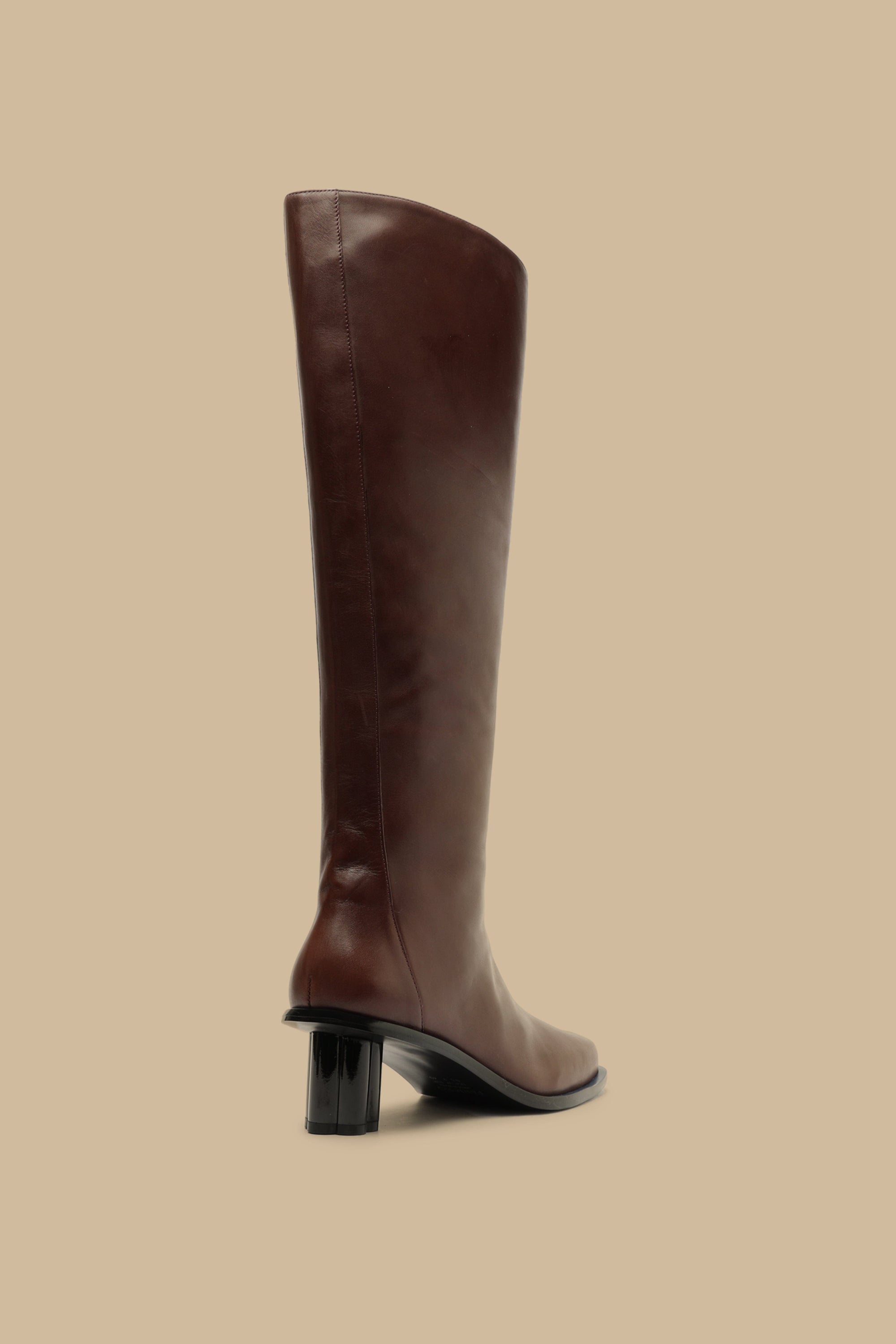 Square-toe high boots in leather - Bordeaux