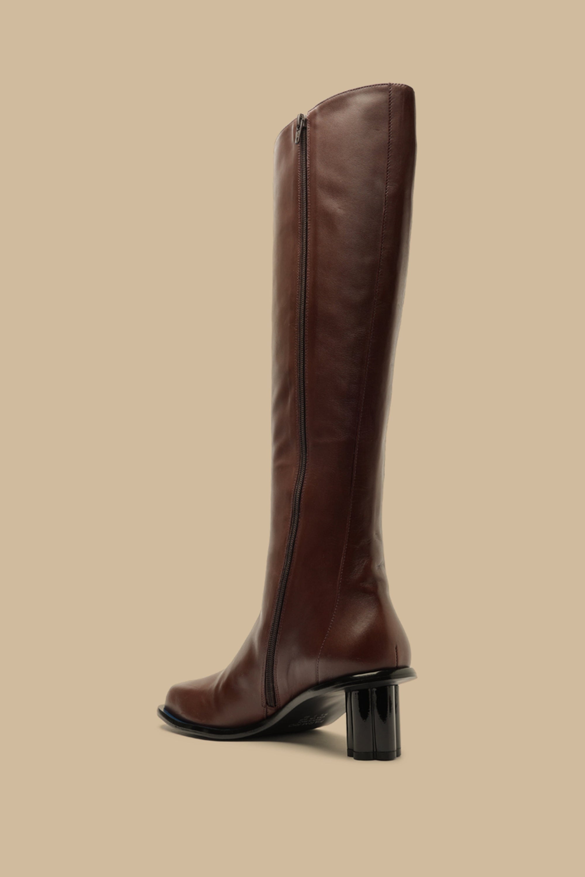 Square-toe high boots in leather - Bordeaux