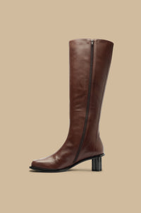 Square-toe high boots in leather - Bordeaux