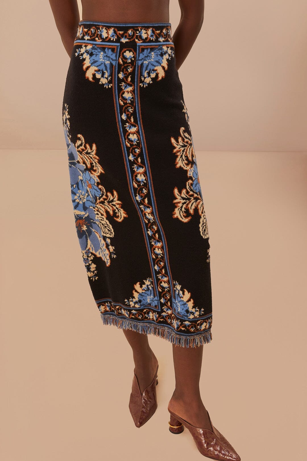 NEW_Blossom Black Jupes & Shorts - Blossom Black