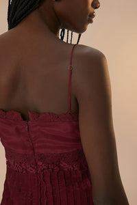 MEDIA OFF LINE_Blouse sans manches en dentelle - Bordeaux