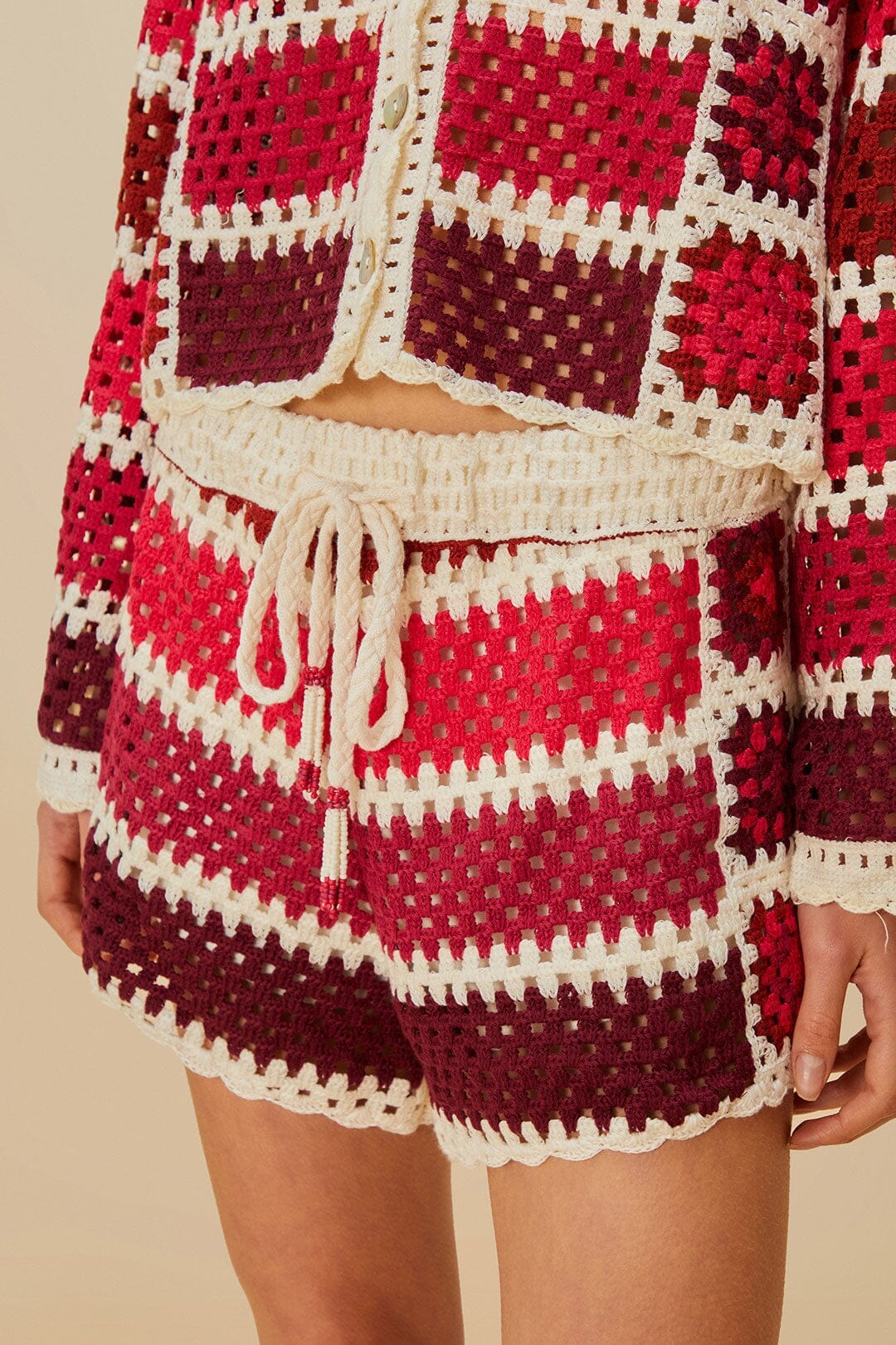 Colourful crochet shorts - Red