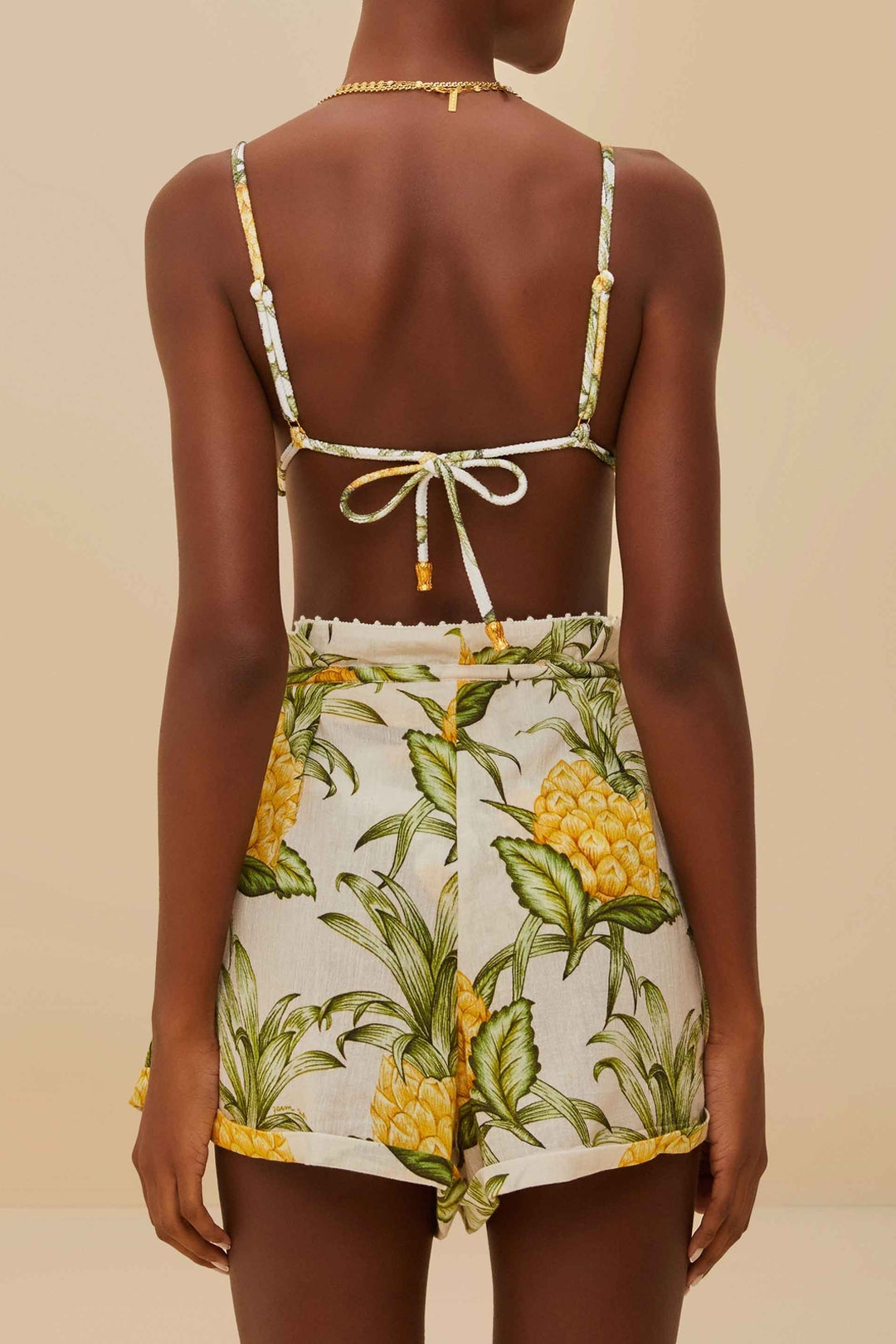 Delicate Pineapple Shorts - Beige