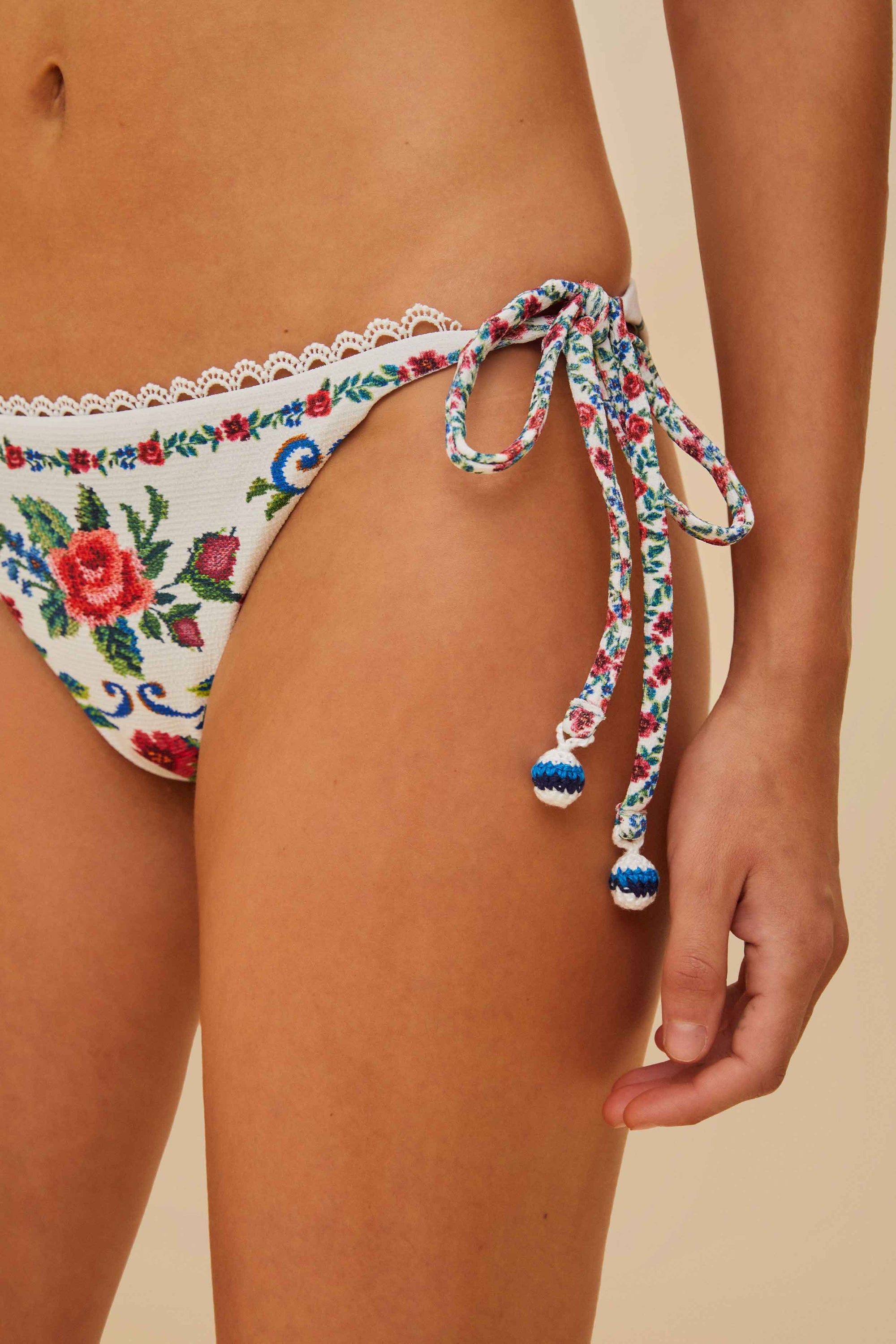 Flower tapestry high waist bikini bottoms - Blue