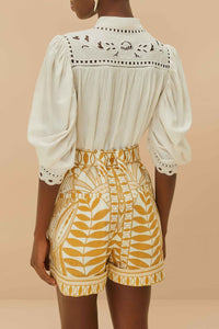Nature Off White Short - Nature Off White