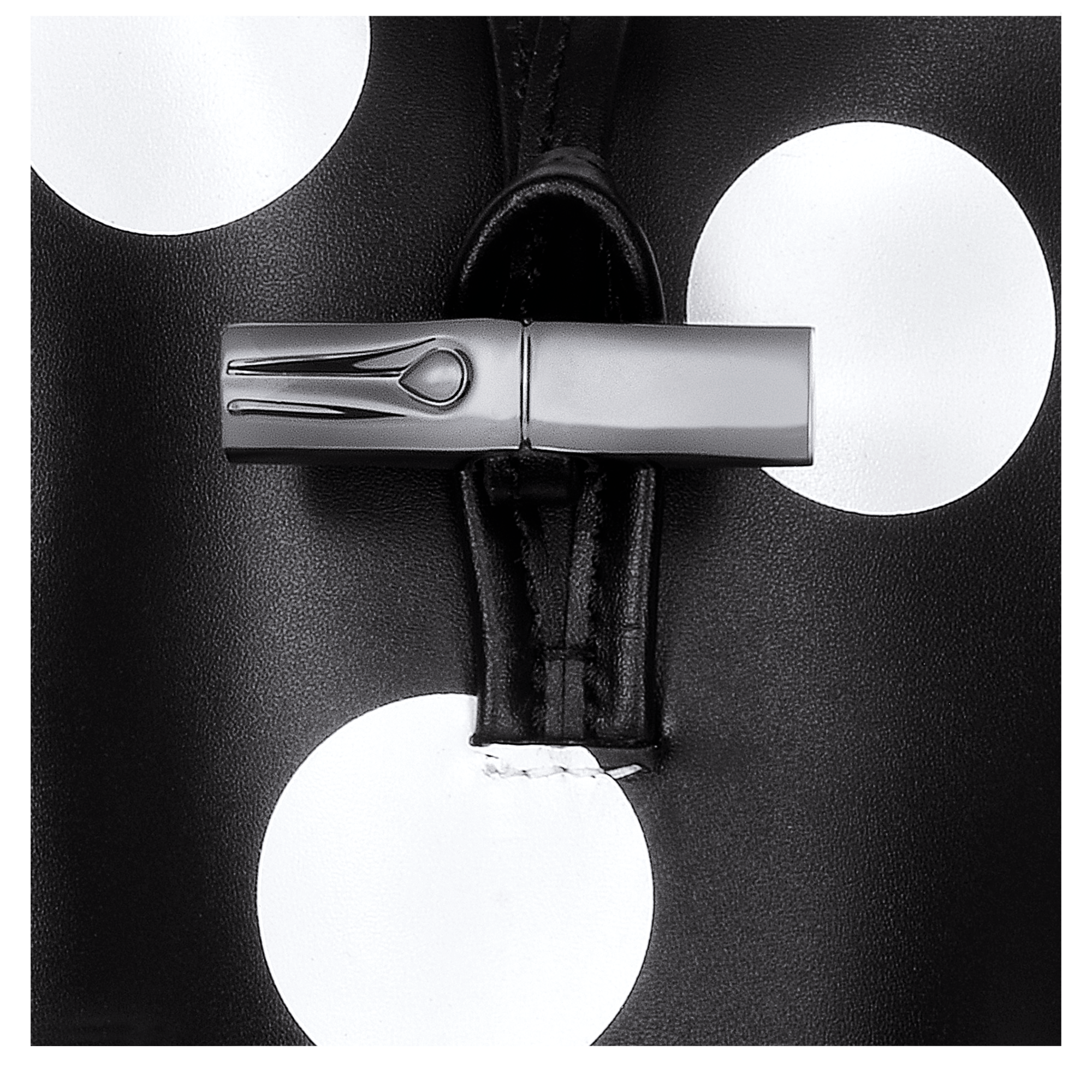 NEW_Noir Etui - Noir